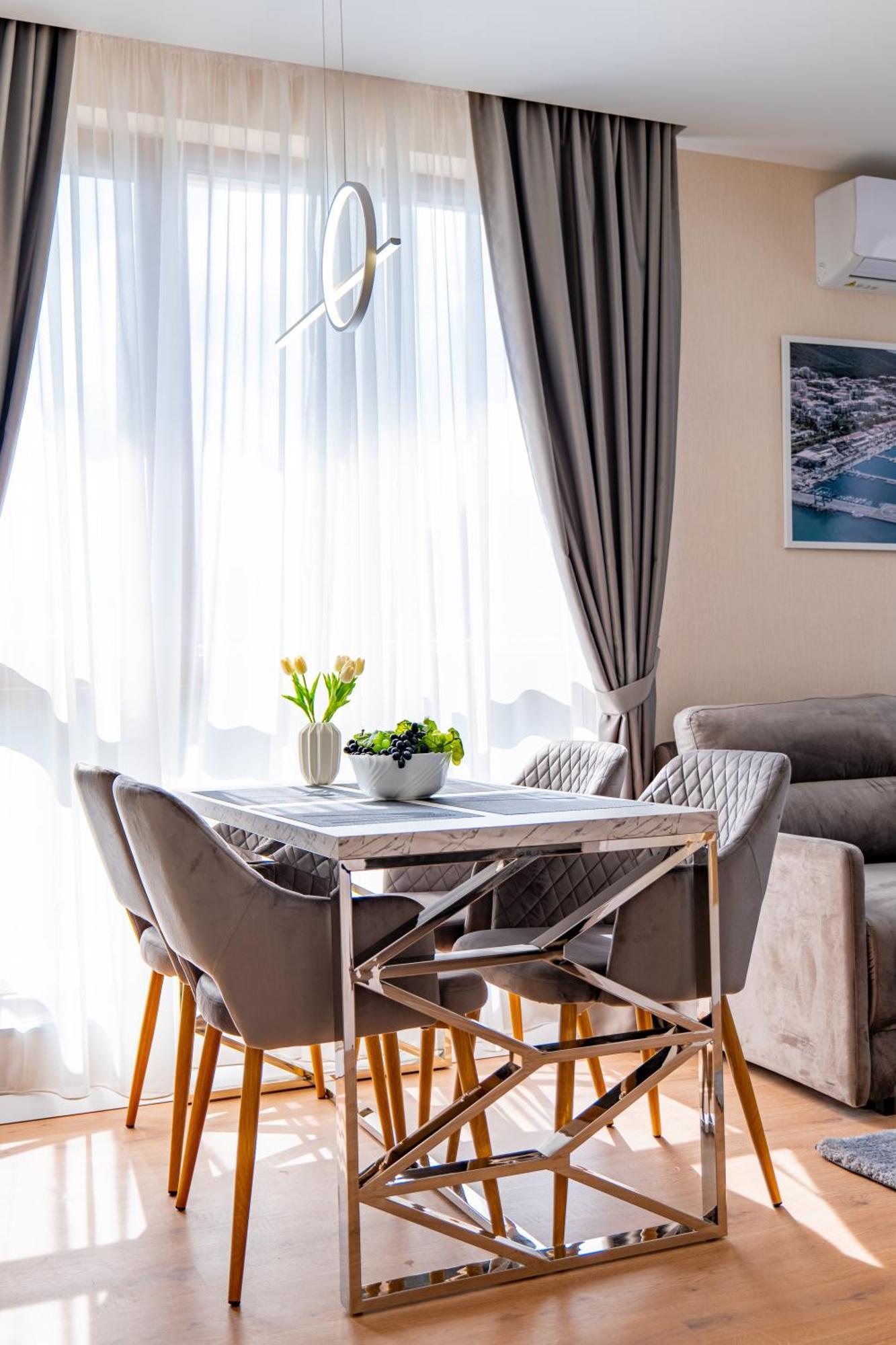 Harmony Suites Grand Resort Slântsjev Brjag Eksteriør bilde