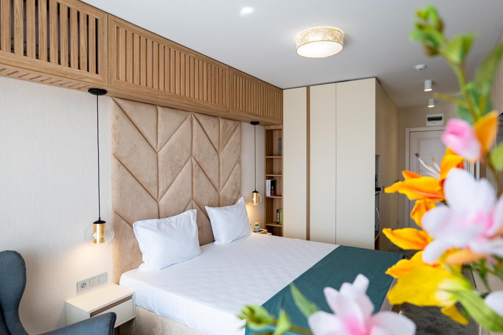 Harmony Suites Grand Resort Slântsjev Brjag Eksteriør bilde