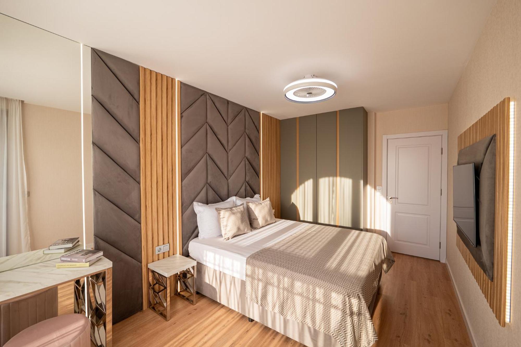 Harmony Suites Grand Resort Slântsjev Brjag Eksteriør bilde